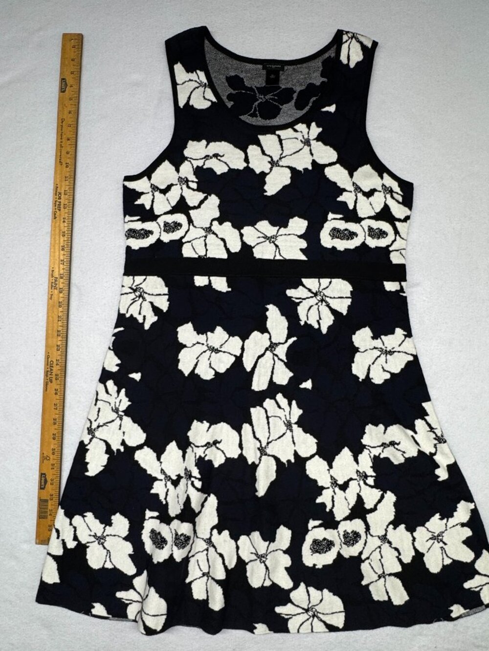 Ann Taylor XL Navy Floral Sweater Dress